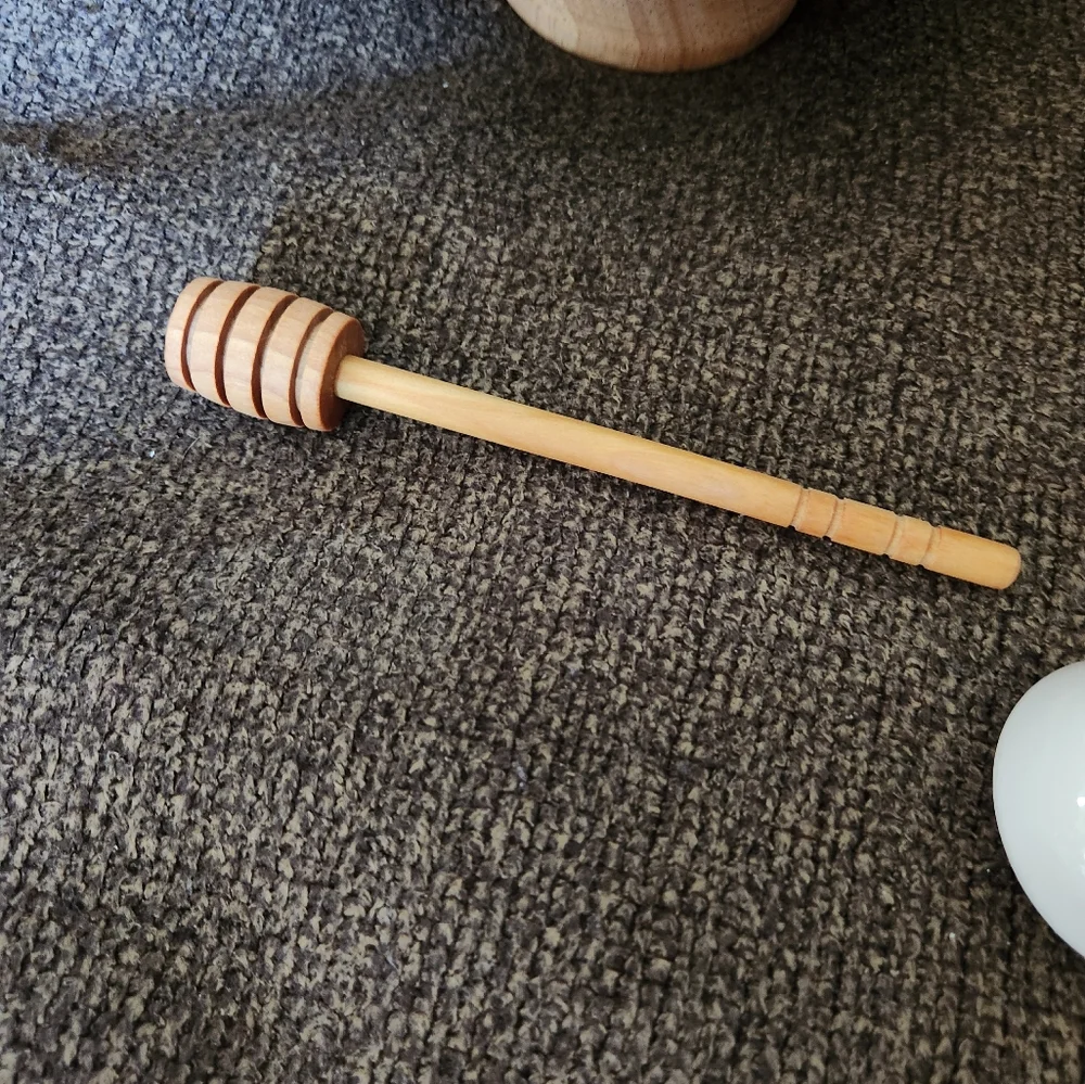 Rae Dunn Honey Pot With Honeycomb Dipper Stick New